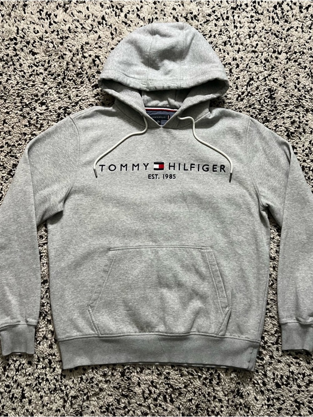 Tommy Hilfiger Hoodie Grey Pullover Spellout Logo Men’s Size XL - Picture 2 of 15